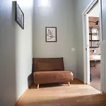 Sisto Petite Maison בית הארחה