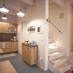 Sisto Petite Maison בית הארחה אלטאמורה
