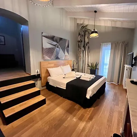 Sisto Petite Maison Bed & Breakfast 2*